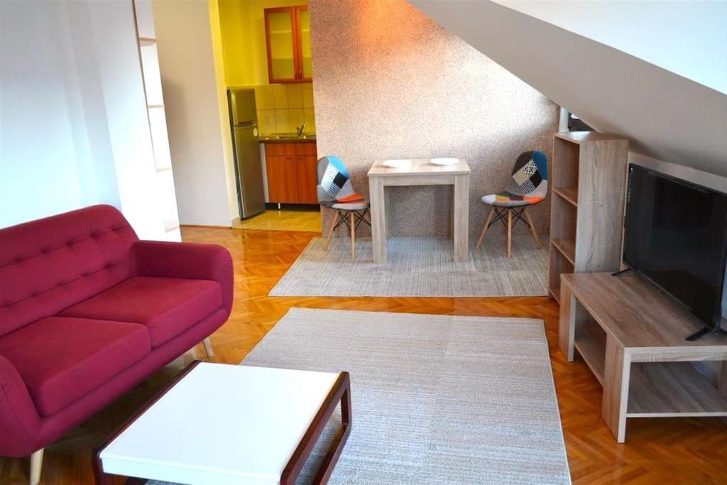 City Centre Loft Skopje Bagian luar foto
