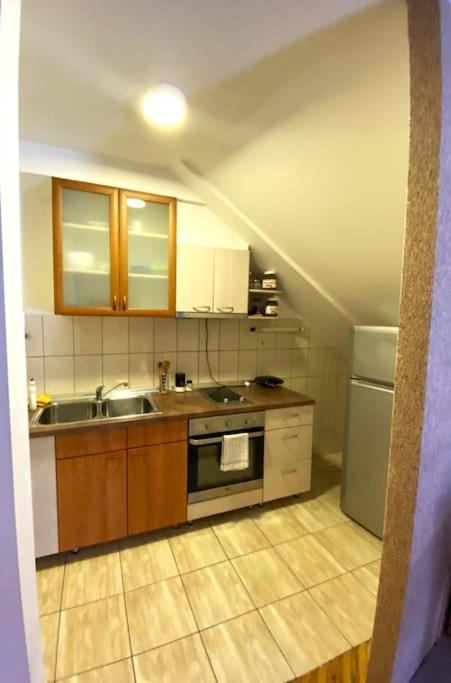 City Centre Loft Skopje Bagian luar foto