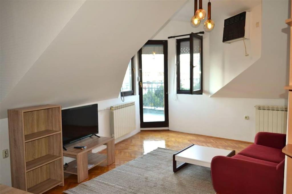City Centre Loft Skopje Bagian luar foto